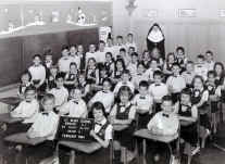 2ndgrade-1970.jpg (213291 bytes)