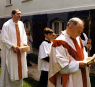 Fr-Reid.jpg (293104 bytes)